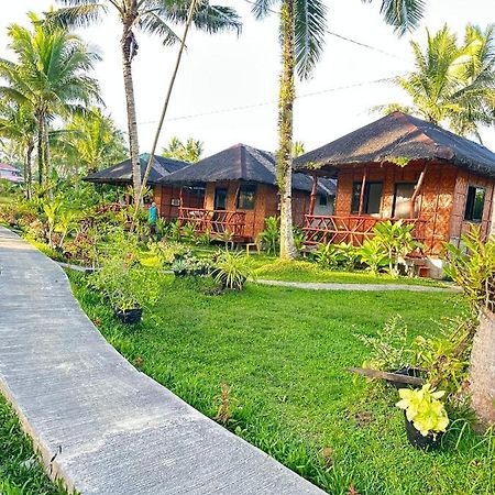 Cris & Mar Homestay Burgos  Zewnętrze zdjęcie