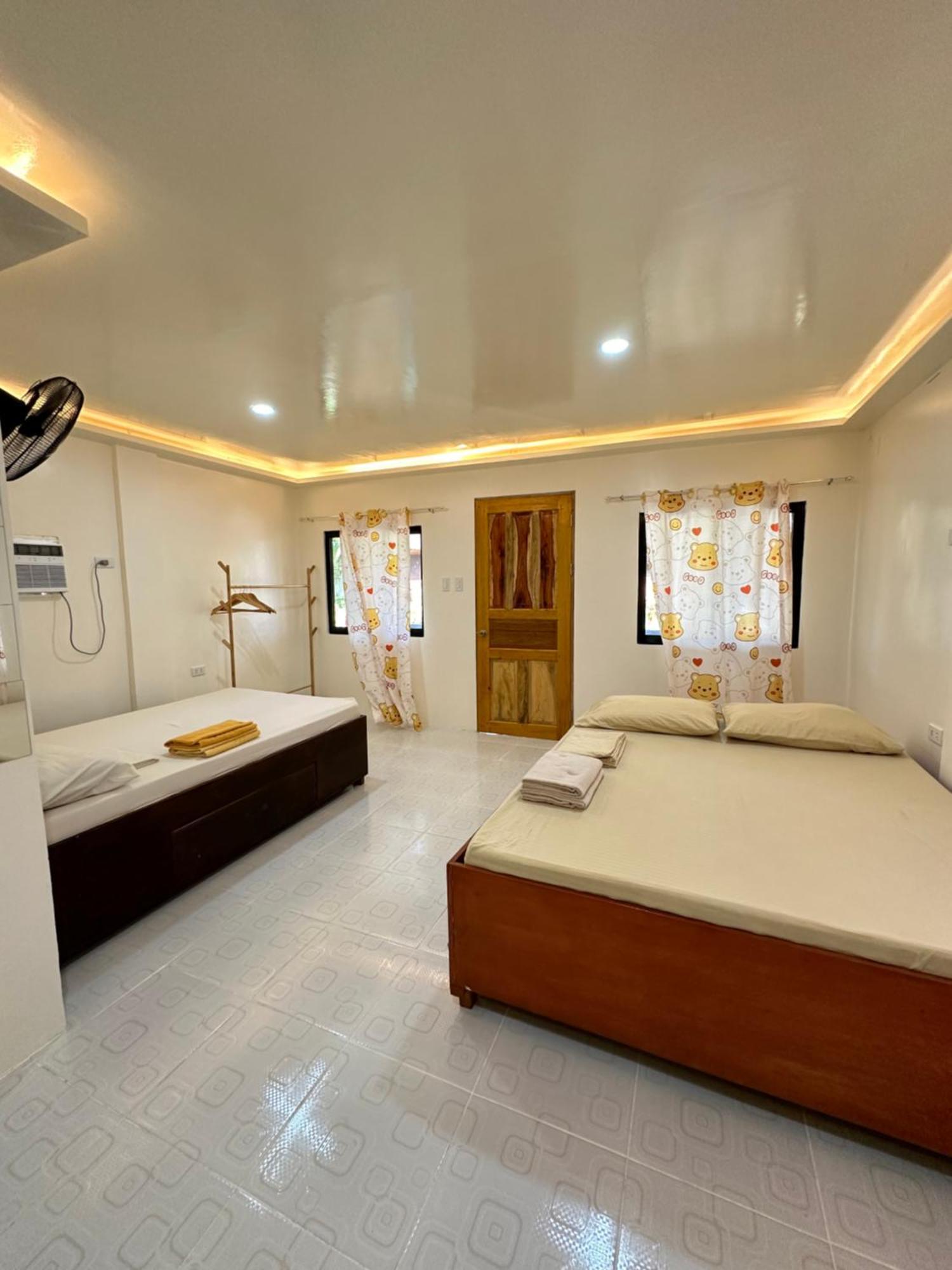 Cris & Mar Homestay Burgos  Zewnętrze zdjęcie